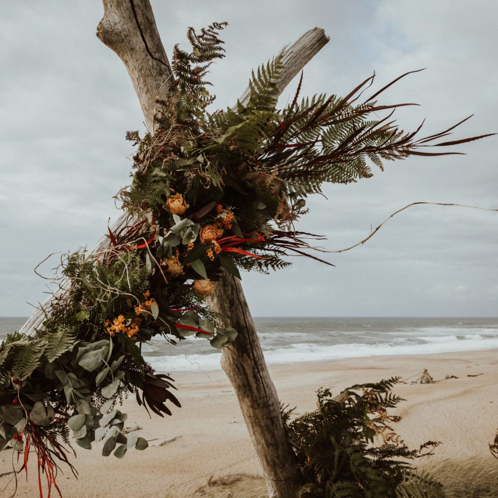 ARCHE ELOPEMENT