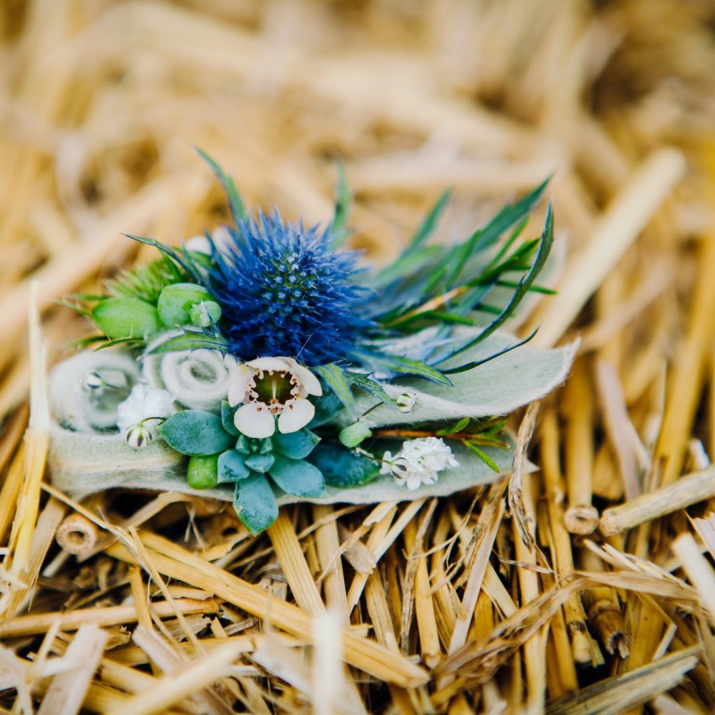 BOUTONNIERE MARIEE